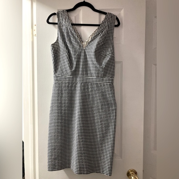 J.Crew V-Neck Seersucker Dress in Gingham Size 6 - Picture 4 of 6